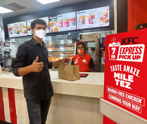 With KFC&#039;s new express pick-up, you can buy chicken in just 7 minutes