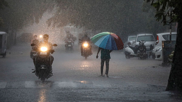 സംസ്ഥാനത്ത് ഇന്ന് അതിശക്തമായ മഴയ്ക്ക് സാധ്യത; 8 ജില്ലകളിൽ ഓറഞ്ച് അലേർട്ട്