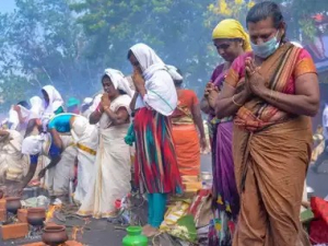 തലസ്ഥാനത്തെ യാഗശാലയാക്കി ആറ്റുകാൽ ദേവിക്ക് പൊങ്കാല