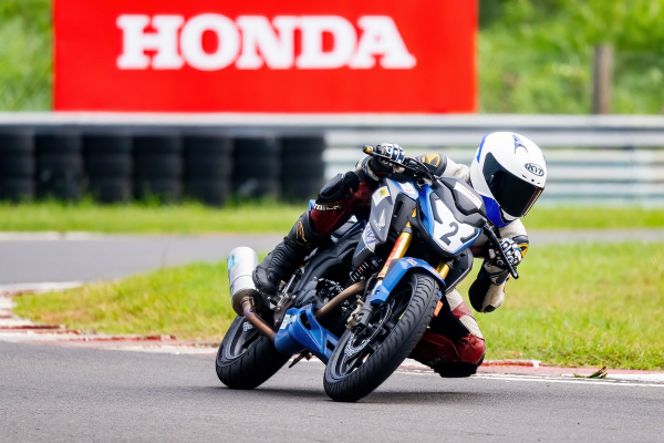 Honda rider Rajeev Sethu with great performance