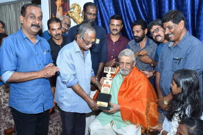 Abhinaya Chakraborty Madhu was given Master Award by Devarajan