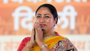മഹിളസമൃദ്ധി പദ്ധതിയുമായി ദില്ലി സർക്കാർ,വാർഷിക കുടുംബവരുമാനം 3 ലക്ഷത്തിൽ താഴെയുള്ള സ്ത്രീകൾക്ക് മാസം 2500രൂപ