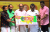 തിരുവനന്തപുരത്ത് നടന്ന ചടങ്ങിൽ ധനമന്ത്രി കെ.എൻ. ബാലഗോപാലും ഗതാഗത മന്ത്രി ആന്റണി രാജുവും ചേർന്ന് ലോട്ടറിയുടെ പ്രകാശനം നിർവഹിക്കുന്നു.