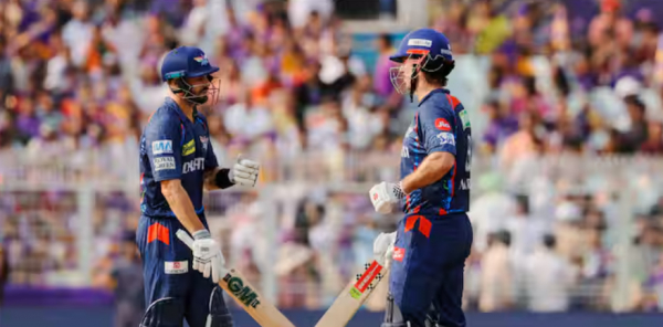 Lucknow get off to a good start against Kolkata; 59 runs without losing a wicket in the power play
