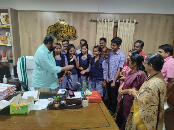 The students of Njekkad School, who represented Kerala in the National Roleplay Competition and won first place at the All India level, visited Minister V Sivankutty.