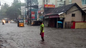 മഴയ്‌ക്ക് നേരിയ ശമനം; ഏഴ് ജില്ലകളിലെ റെഡ് അലേർട്ട് പിൻവലിച്ചു.